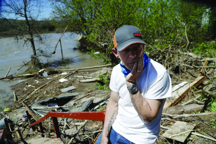 In Michigan, 100K live downstream of old, decrepit dams